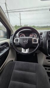 2017_Dodge_Grand_Caravan_Canada_Value_Package_4DR_WGN_15