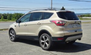2017_Ford_Escape_SE_AWD_03