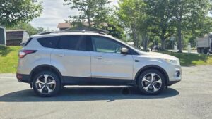 2017_Ford_Escape_SE_AWD_07
