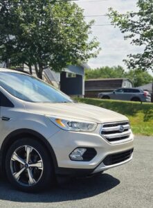 2017_Ford_Escape_SE_AWD_09