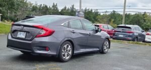 2016_Honda_Civic_06
