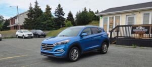 2016_Hyundai_Tucson_Premium_AWD_02