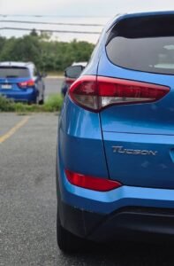 2016_Hyundai_Tucson_Premium_AWD_04