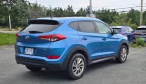 2016_Hyundai_Tucson_Premium_AWD_06