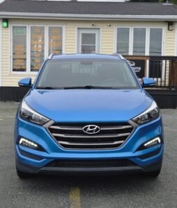 2016_Hyundai_Tucson_Premium_AWD_11