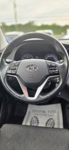 2016_Hyundai_Tucson_Premium_AWD_16