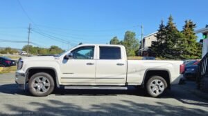 2018_GMC_Sierra_1500_SLT_03