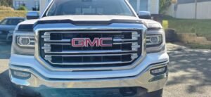 2018_GMC_Sierra_1500_SLT_11