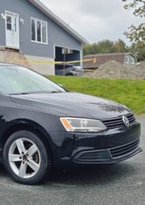 2013_Volkswagen_Jetta_09