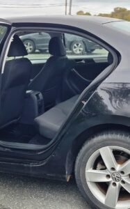 2013_Volkswagen_Jetta_12