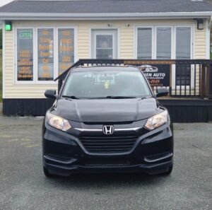 2016_Honda_HR-V_LX_11