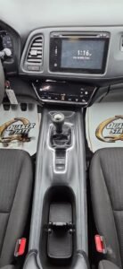 2016_Honda_HR-V_LX_15