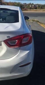 2017_Chevrolet_Cruze_4DR_SDN_LT_06