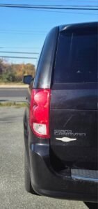 2018_Dodge_Grand_Caravan_SXT_05