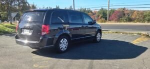 2018_Dodge_Grand_Caravan_SXT_07