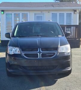 2018_Dodge_Grand_Caravan_SXT_11