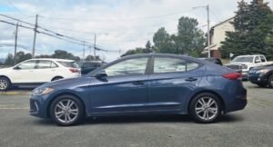 2018_Hyundai_Elantra_GL_02